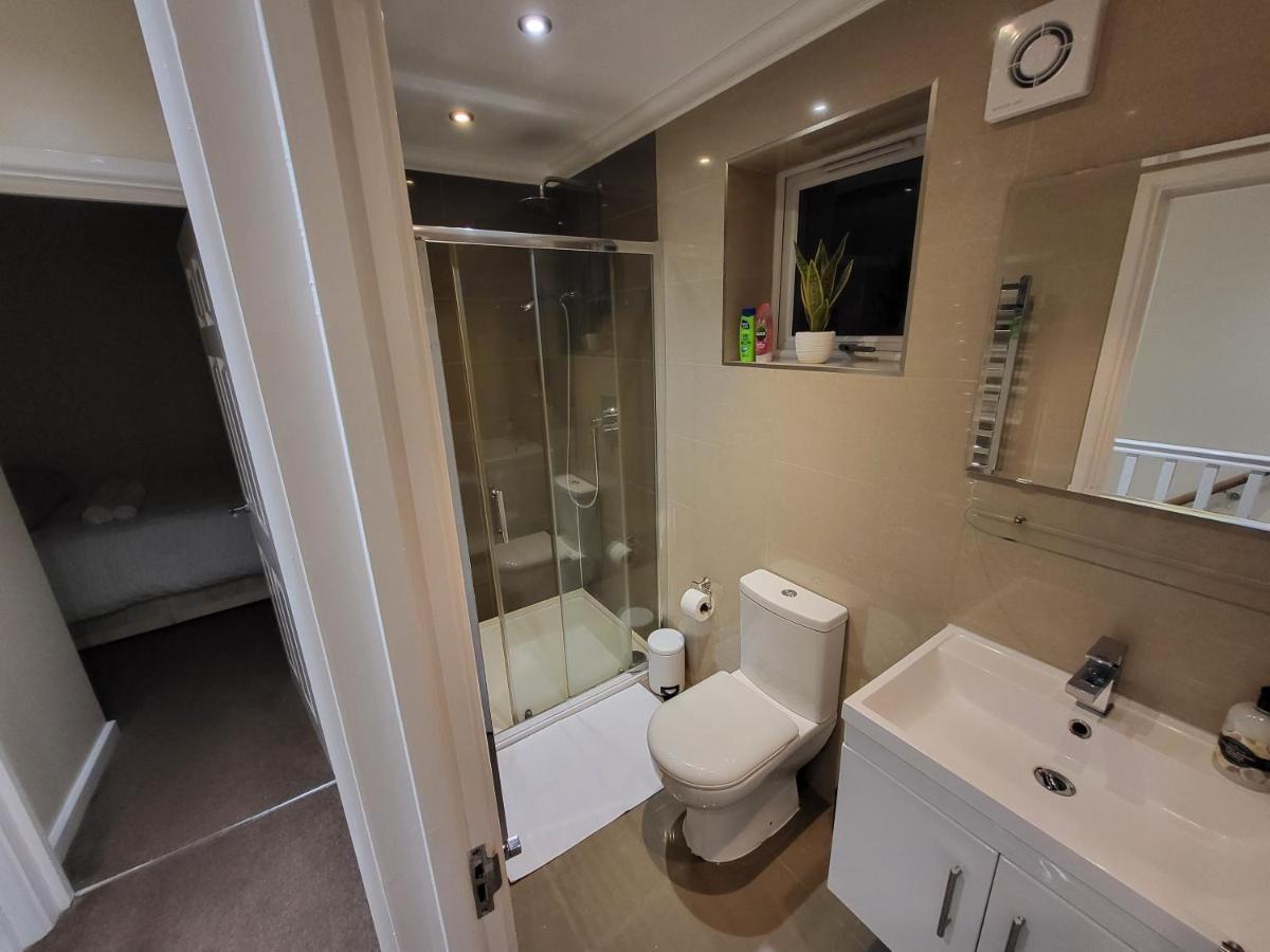 Great Apartment Next To Tooting Bec Tube Station! Londres Exterior foto