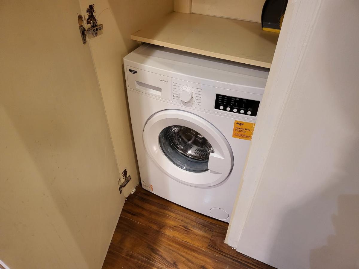 Great Apartment Next To Tooting Bec Tube Station! Londres Exterior foto
