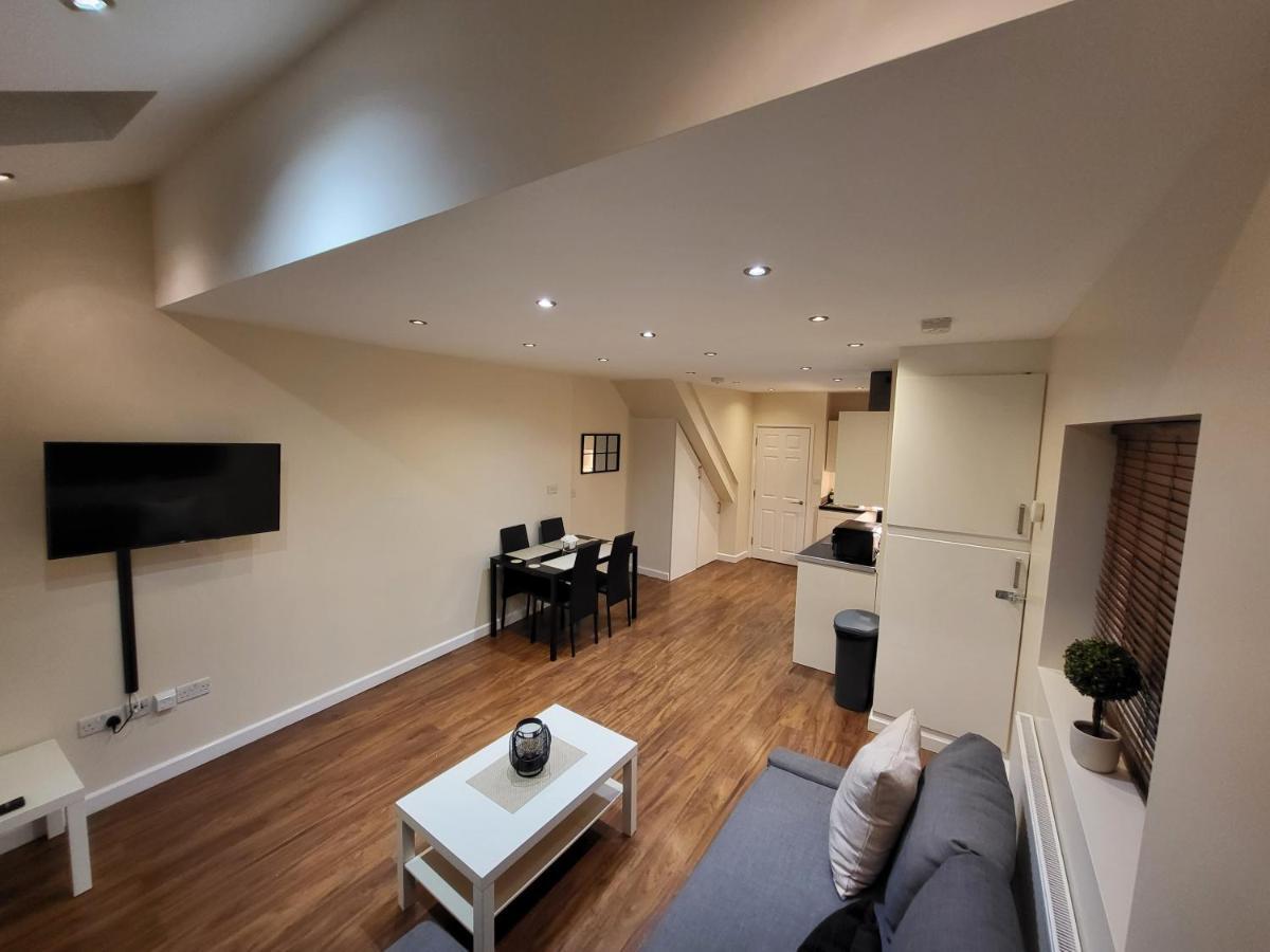 Great Apartment Next To Tooting Bec Tube Station! Londres Exterior foto