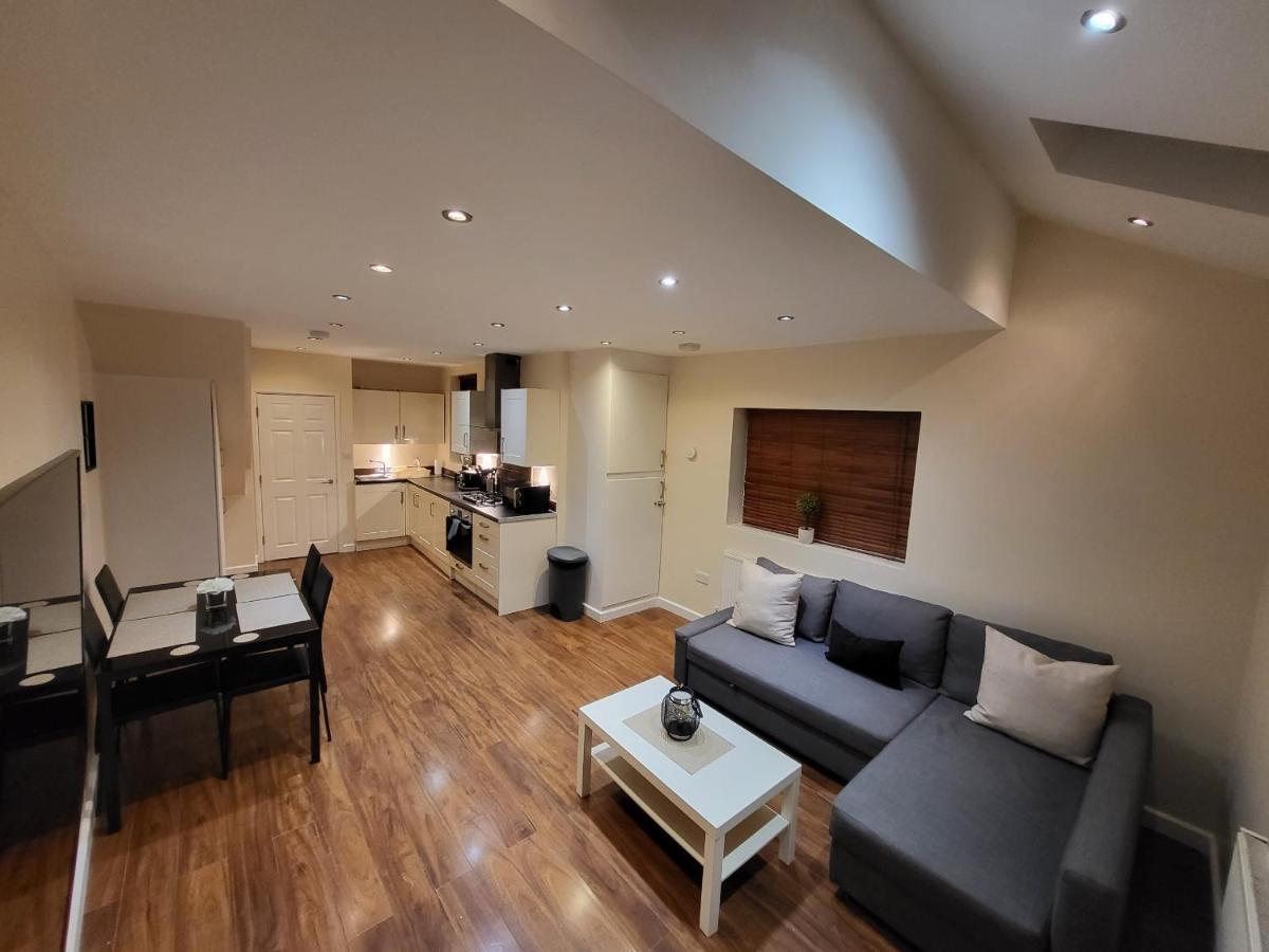 Great Apartment Next To Tooting Bec Tube Station! Londres Exterior foto
