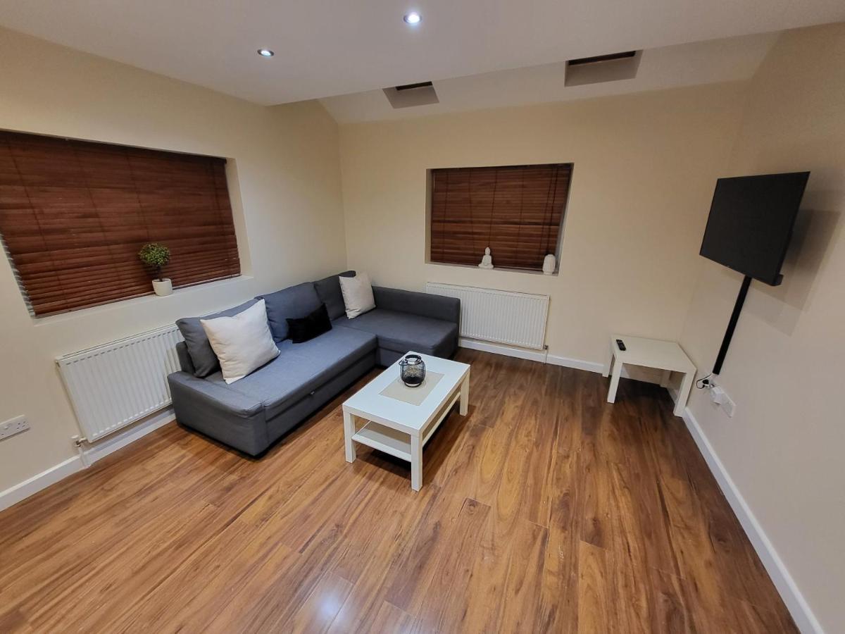 Great Apartment Next To Tooting Bec Tube Station! Londres Exterior foto